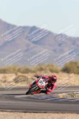 media/Dec-07-2025-CVMA (Sun) [[3e7d2de5dc]]/Race 16-Formula Middleweight/